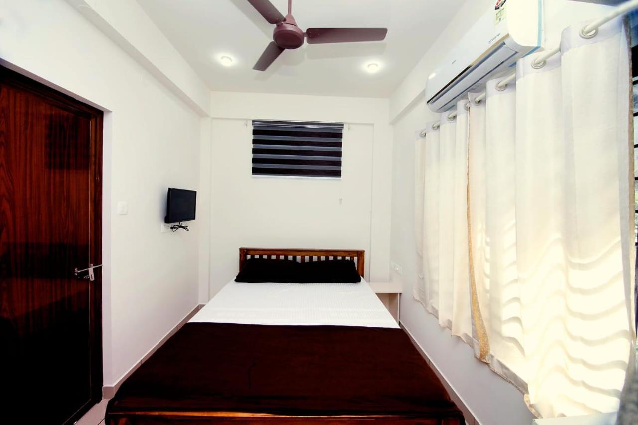Uthram Residency Villa Kochi ภายนอก รูปภาพ